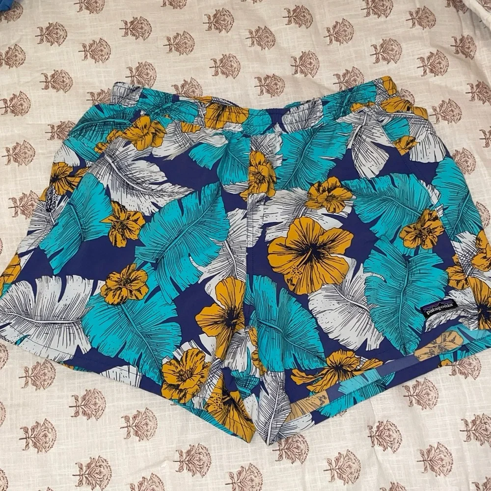 Patagonia Best Fronds Channel Blue Hibiscus Print Baggies Short 5